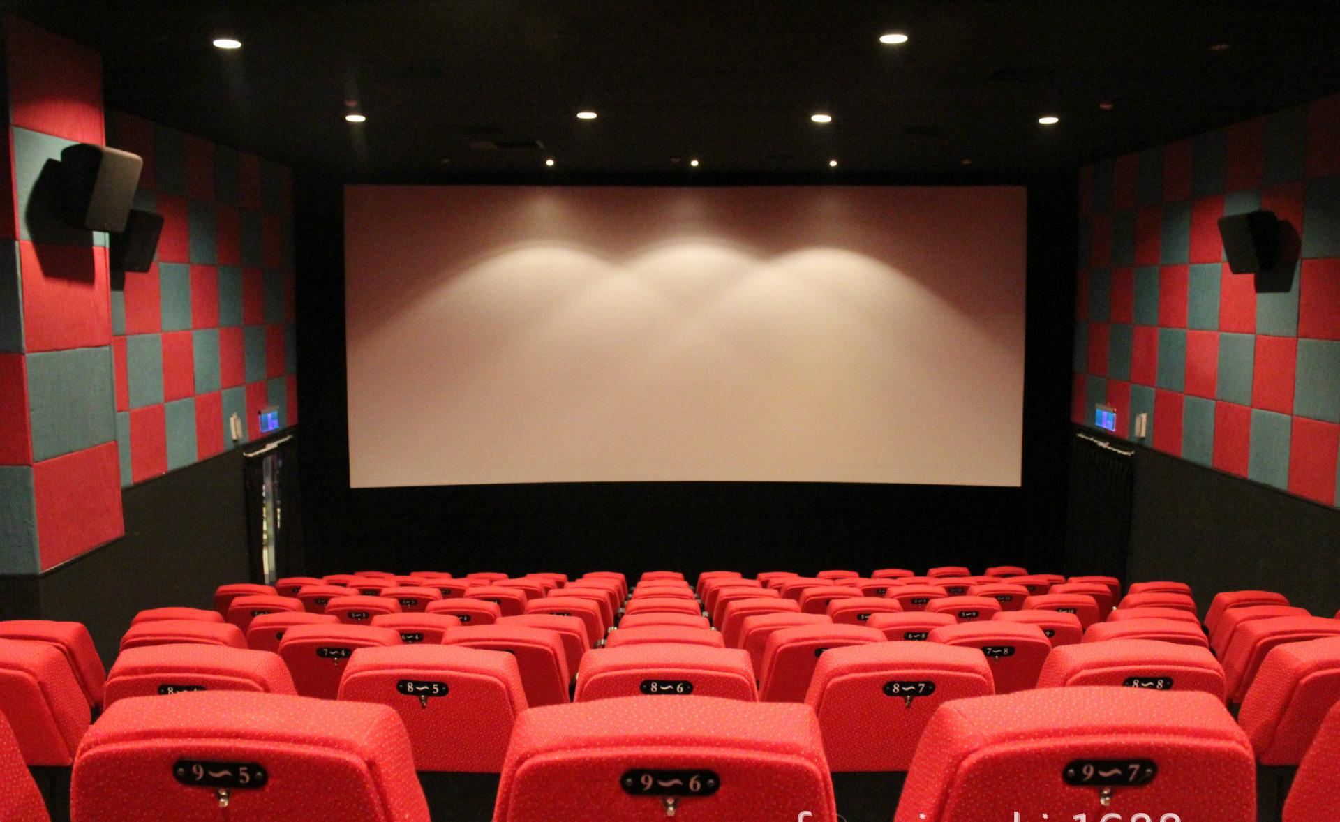 现在,久违的电影院终于嗯下了重启键,终于等到你!